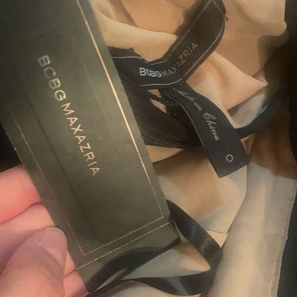 NWT BCBG MAXAZRIA size 0 sequin lace formal dress - Picture 6 of 6